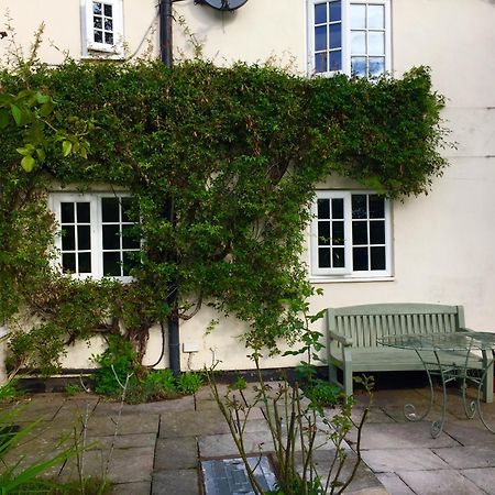 Mulsford Cottage Malpas  Exterior photo